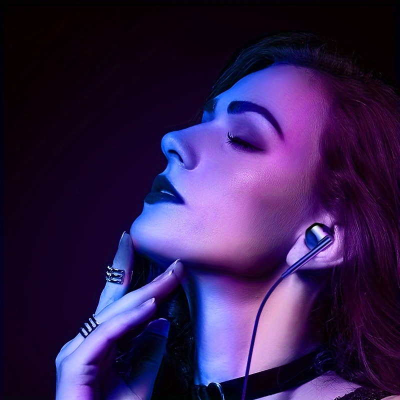 3 5mm wired headphones noise isolating earphones in ear earphones with microphone details 3